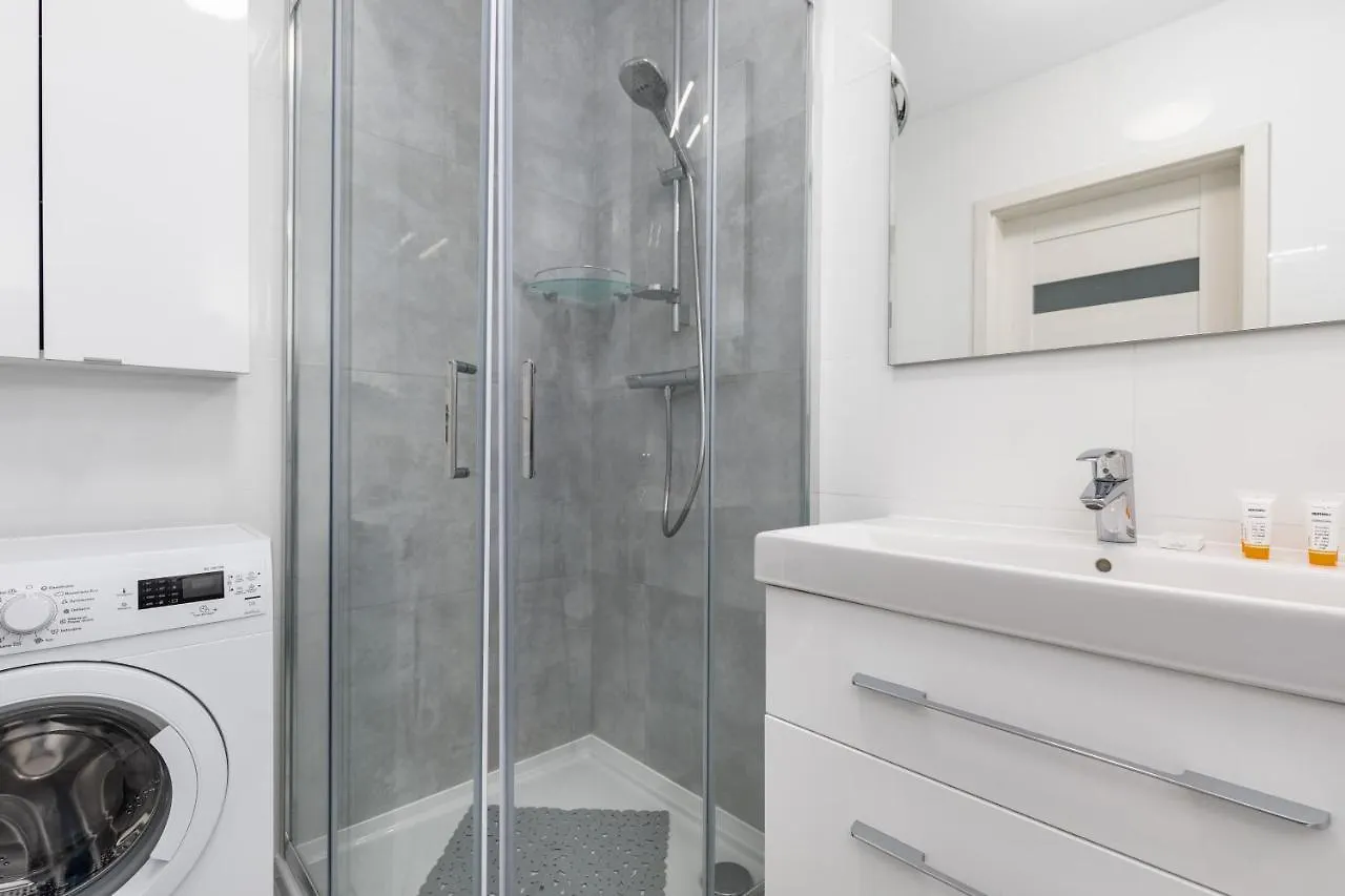 Appartement Blizej Morza II Apartament Z Garazem By Renters à Kołobrzeg
