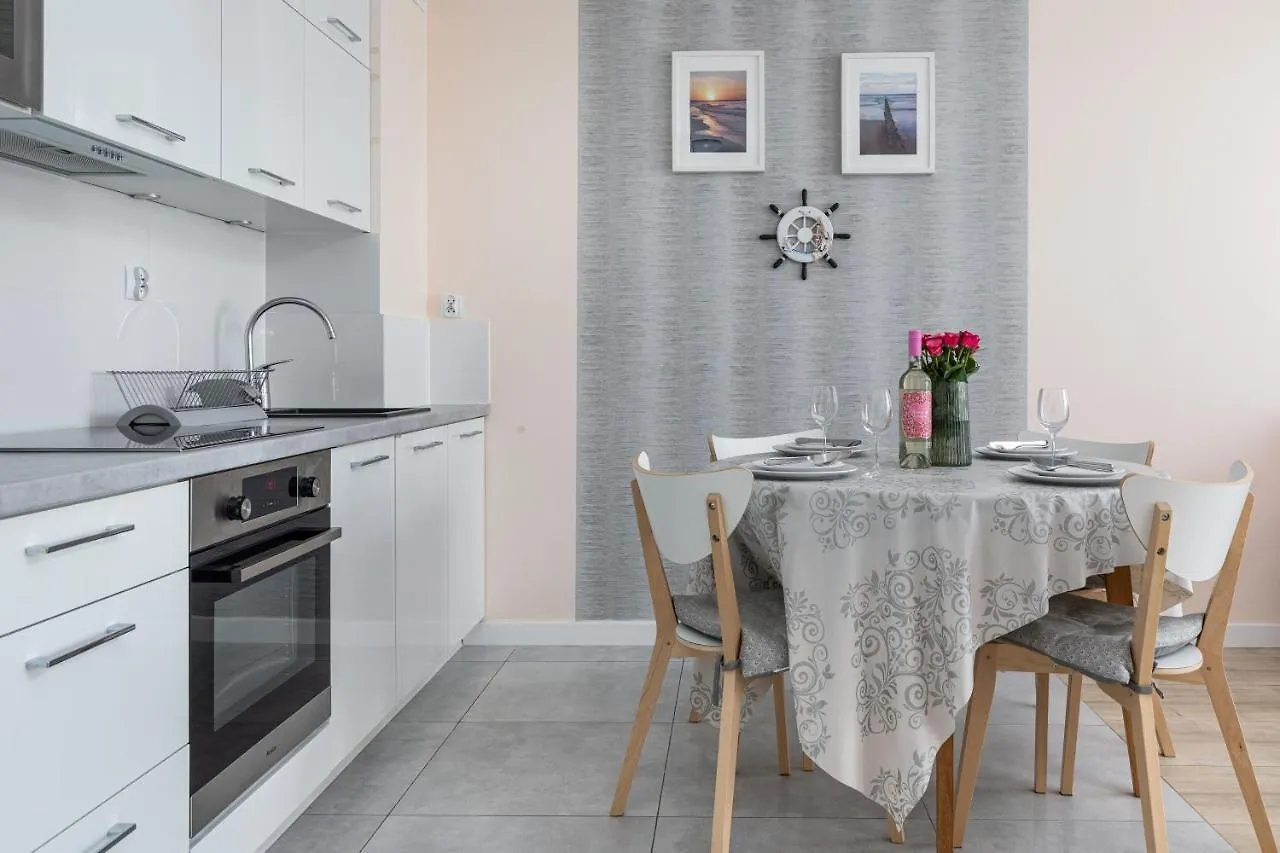 Appartement Blizej Morza II Apartament Z Garazem By Renters à Kołobrzeg