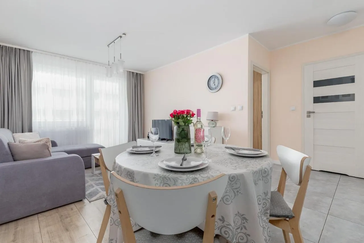 Appartement Blizej Morza II Apartament Z Garazem By Renters à Kołobrzeg